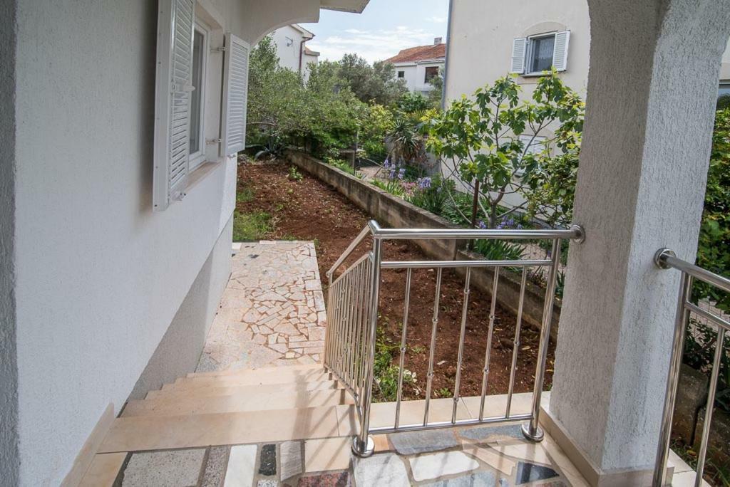 Beljan Apartments คิร์ก ภายนอก รูปภาพ